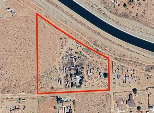 Wagon Wheel Rd, Phelan, CA 92371