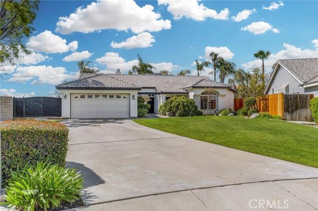Mazatlan Dr, Bakersfield, CA 93314