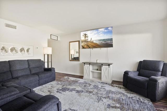 S Mollison Ave, El Cajon, CA 92020