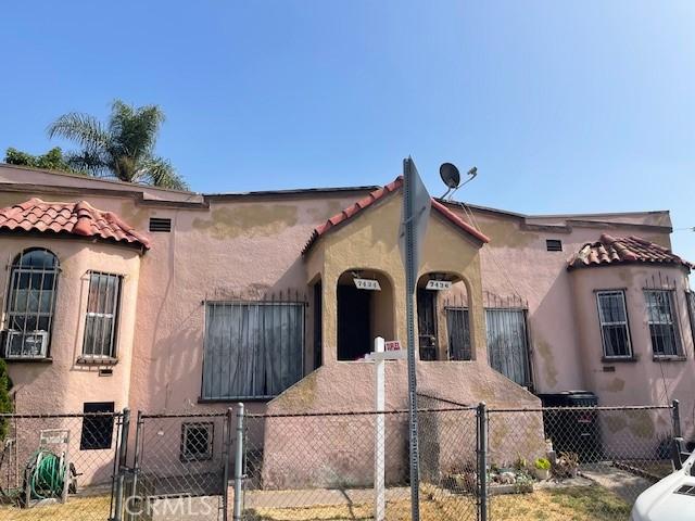Bell Ave, Los Angeles, CA 90001