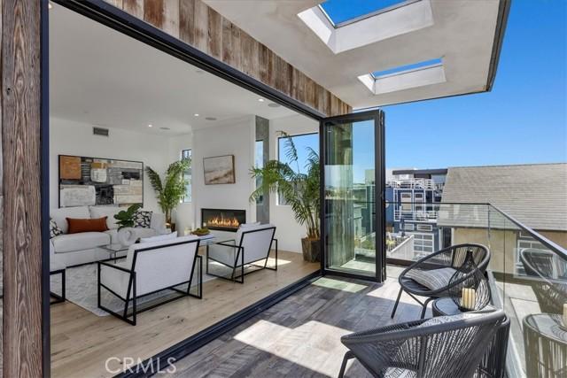 Loma Dr, Hermosa Beach, CA 90254