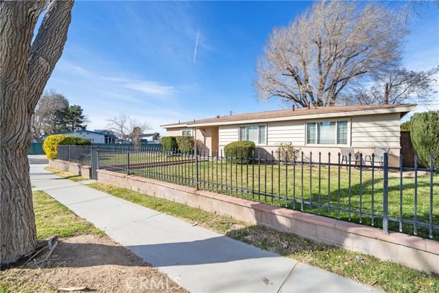 W Avenue J12, Lancaster, CA 93534