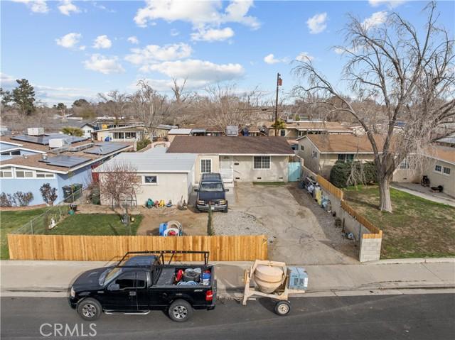 Heaton Ave, Lancaster, CA 93534