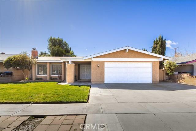 E Avenue R2, Palmdale, CA 93550
