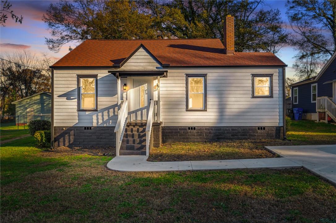 Manning St, Greenville, SC 29601
