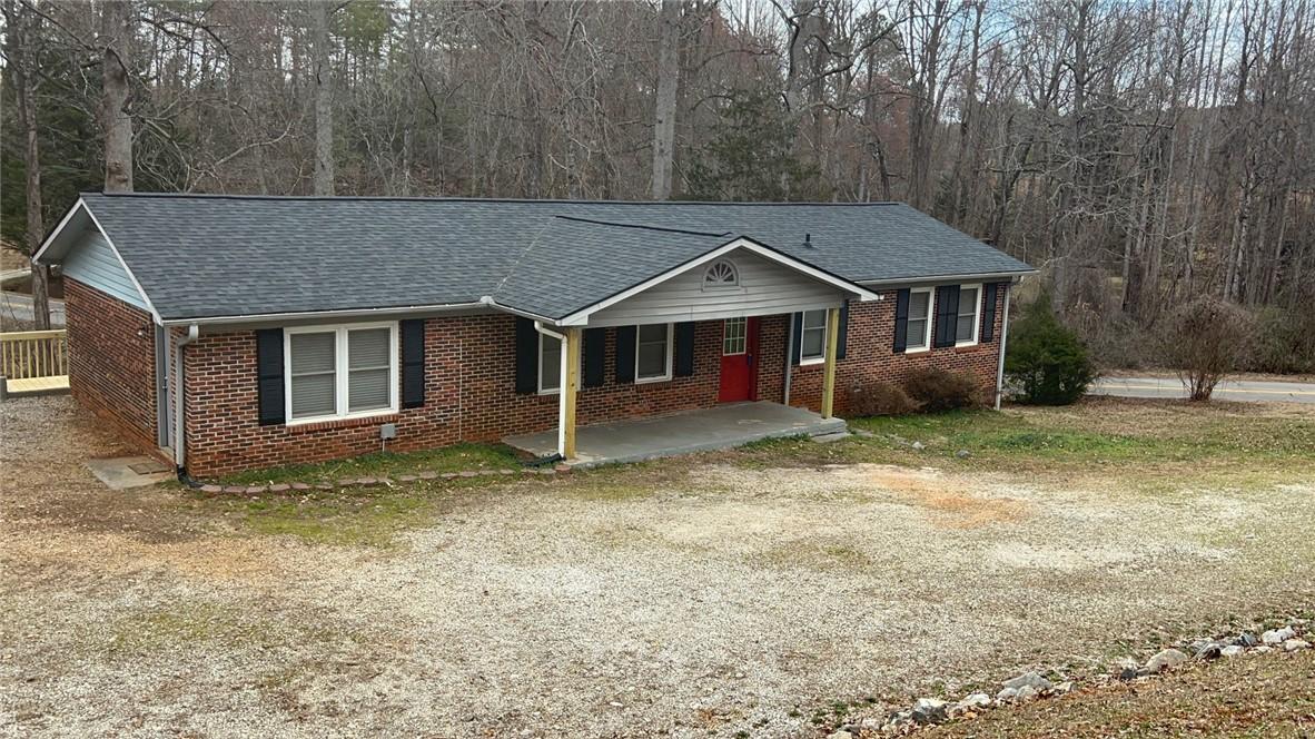 Mulholland Dr, Seneca, SC 29672