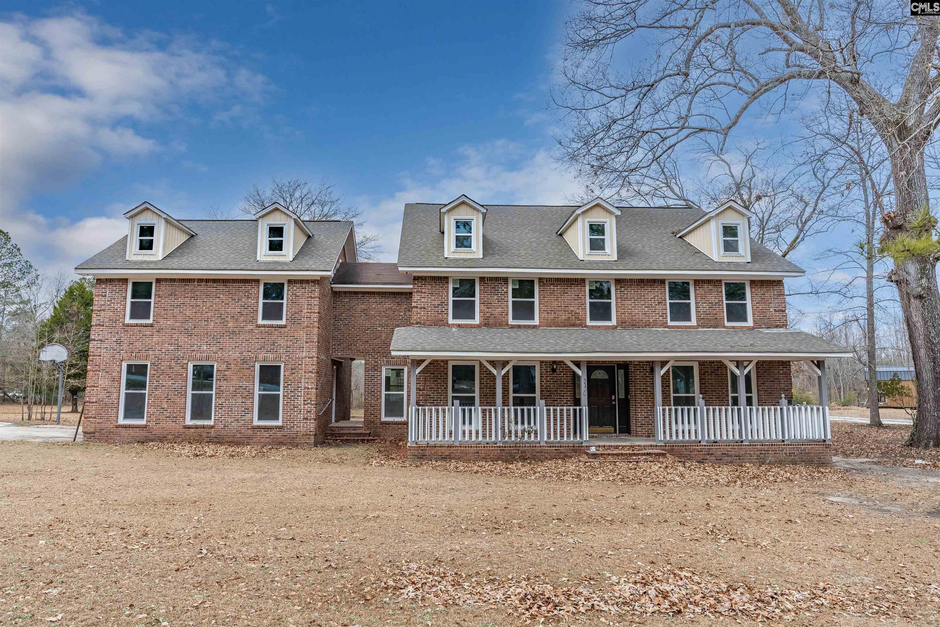 Meredith Ln, Cuyahoga Falls, OH 44223
