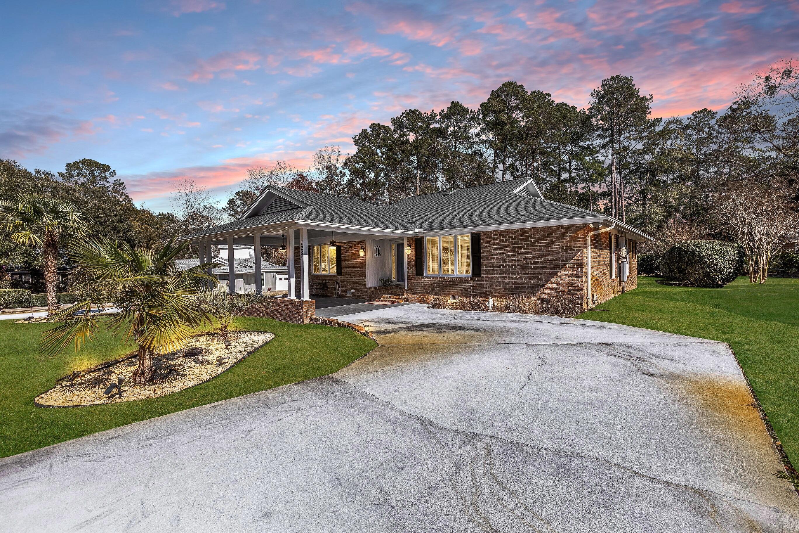 Cooper Dr, Santee, SC 29142