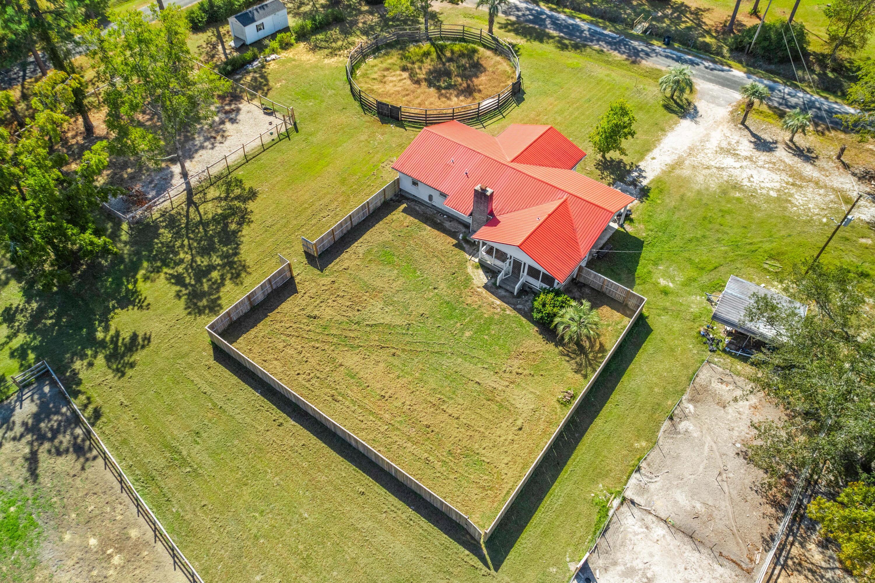 Welles Ln, Walterboro, SC 29488