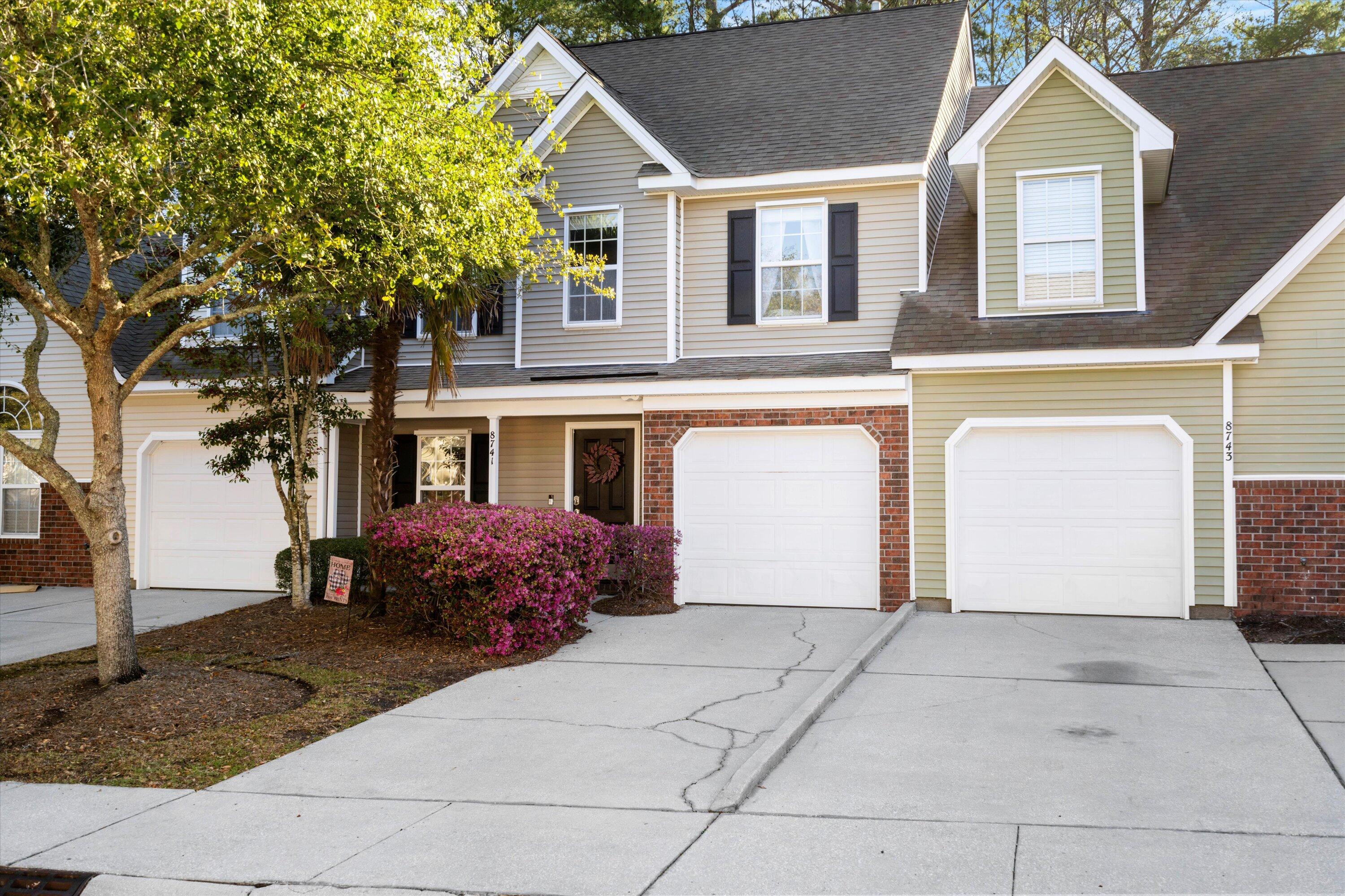 Grassy Oak Trl, North Charleston, SC 29420