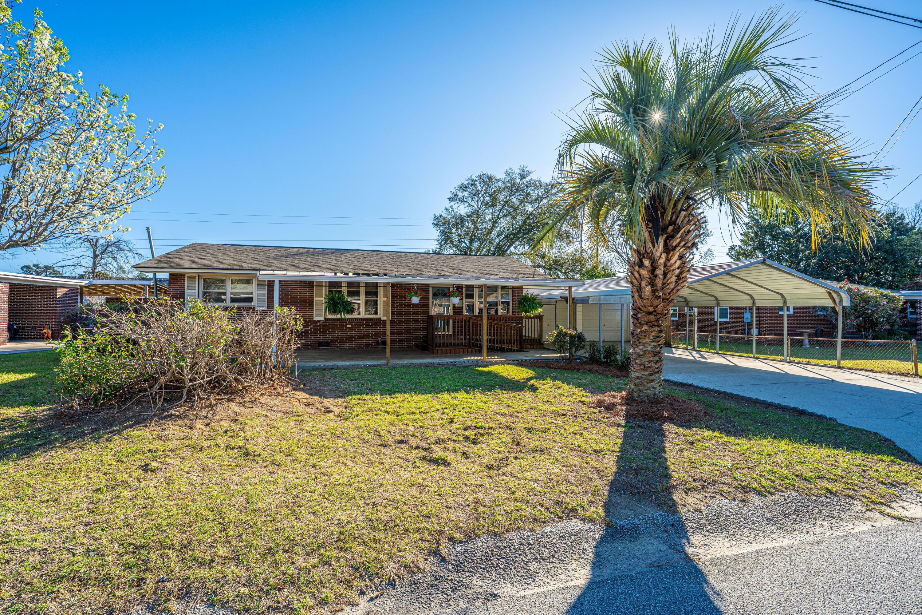 Boots Ave, North Charleston, SC 29406