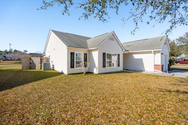 Holdsworth Dr, Summerville, SC 29485