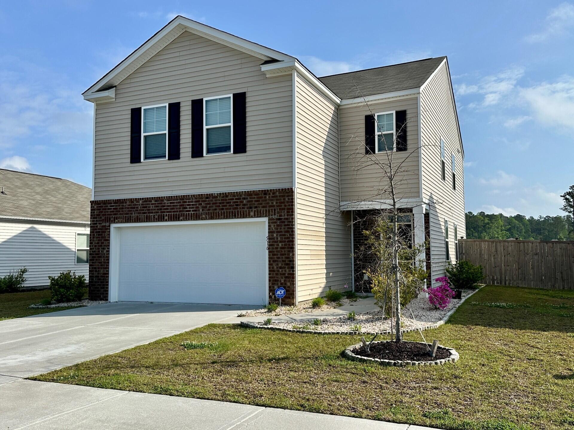 Sybilwood Ln, Summerville, SC 29486