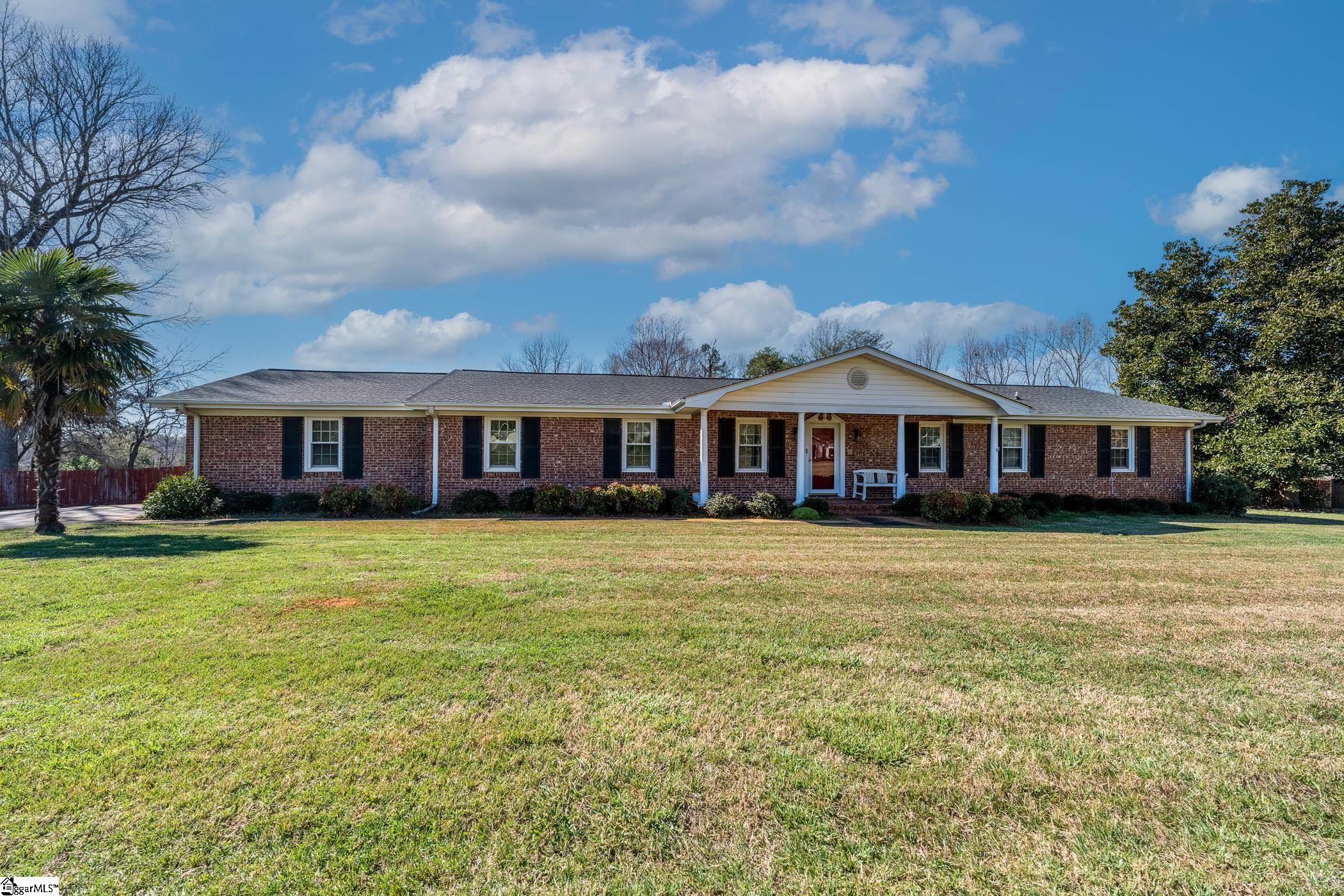 Canterbury Rd, Piedmont, SC 29673