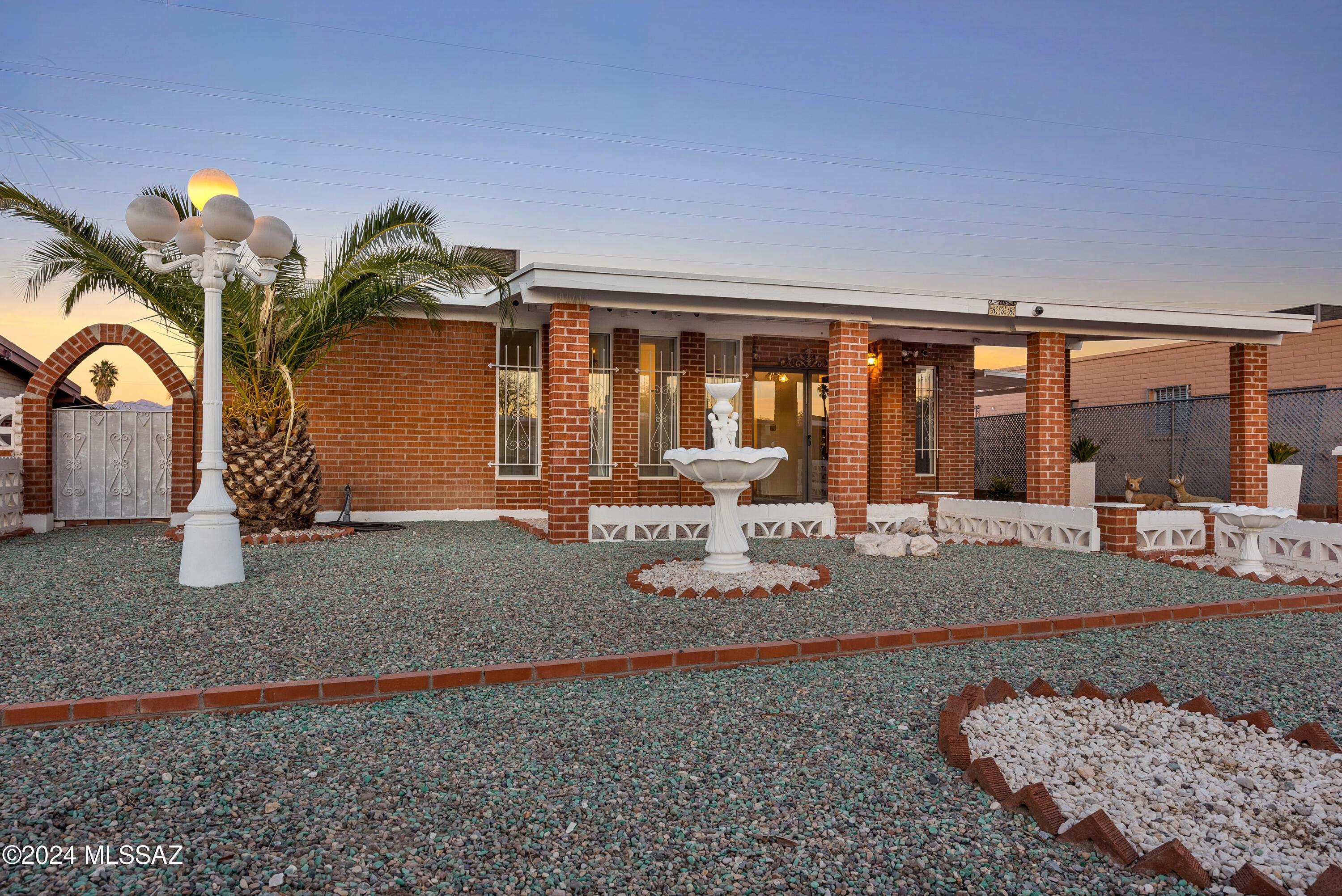 W Hawaii Dr, Tucson, AZ 85706