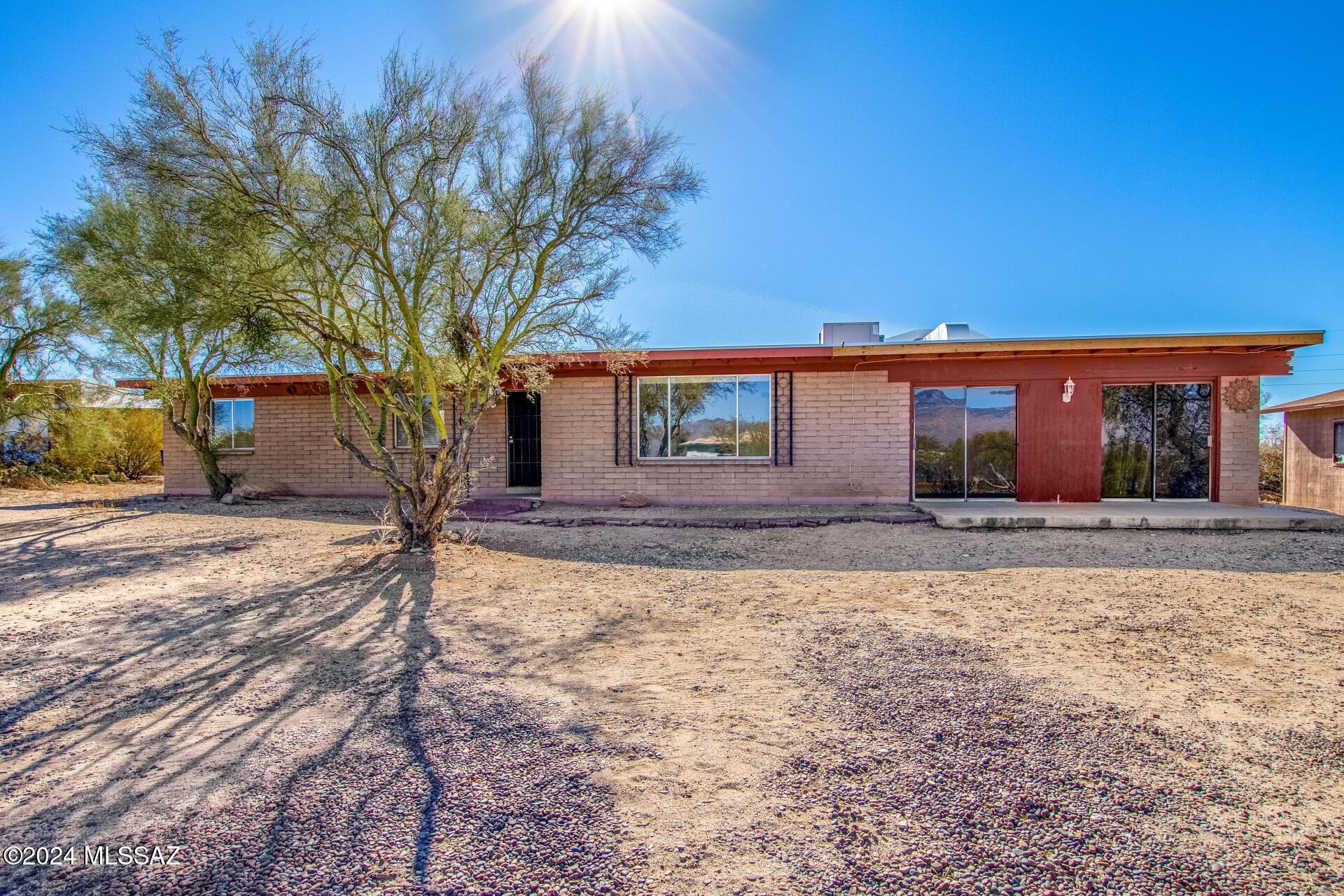 S Camino De Las Colinas, Tucson, AZ 85748