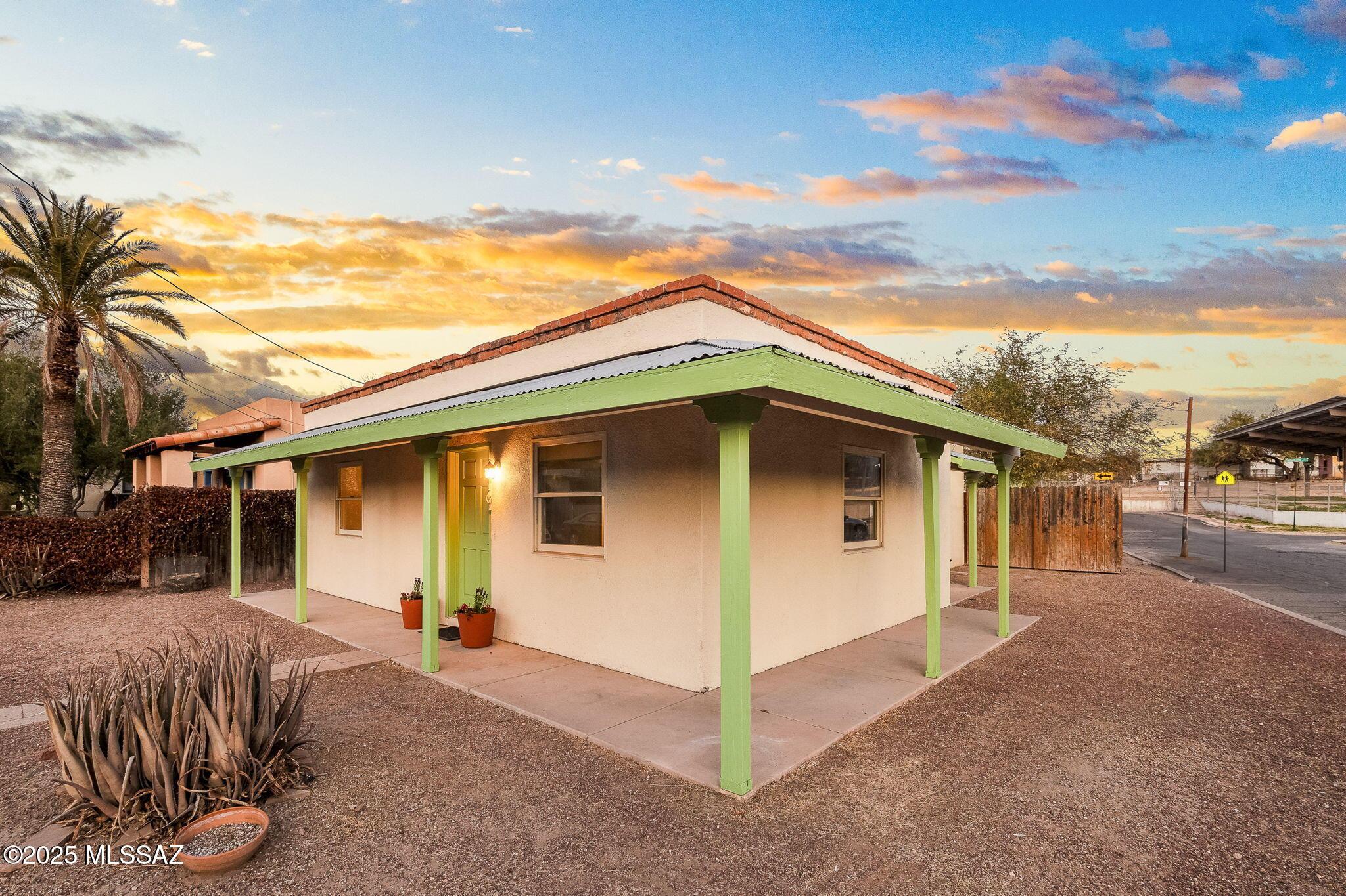 S Elias Ave, Tucson, AZ 85701