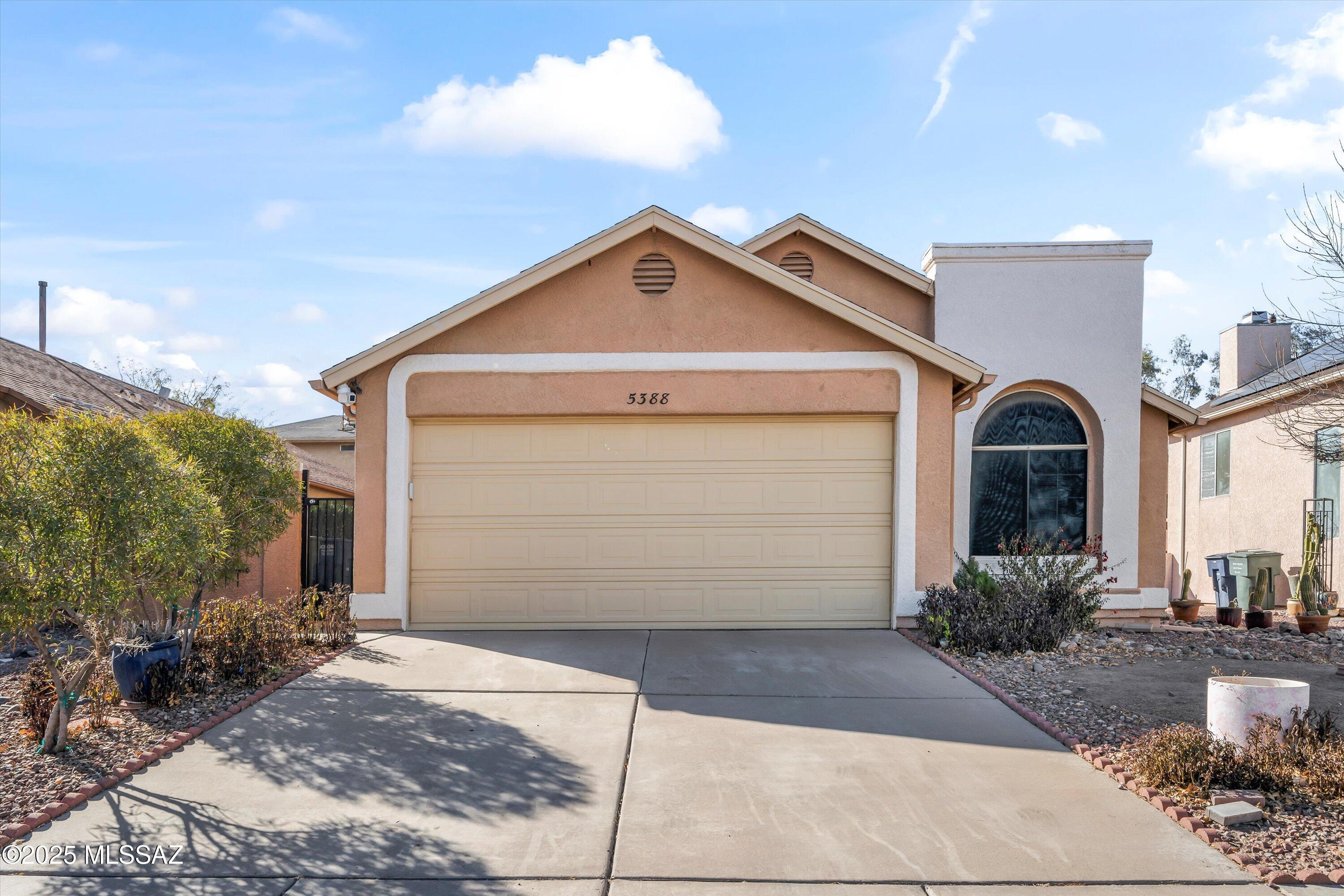 S Wembly Rd, Tucson, AZ 85746