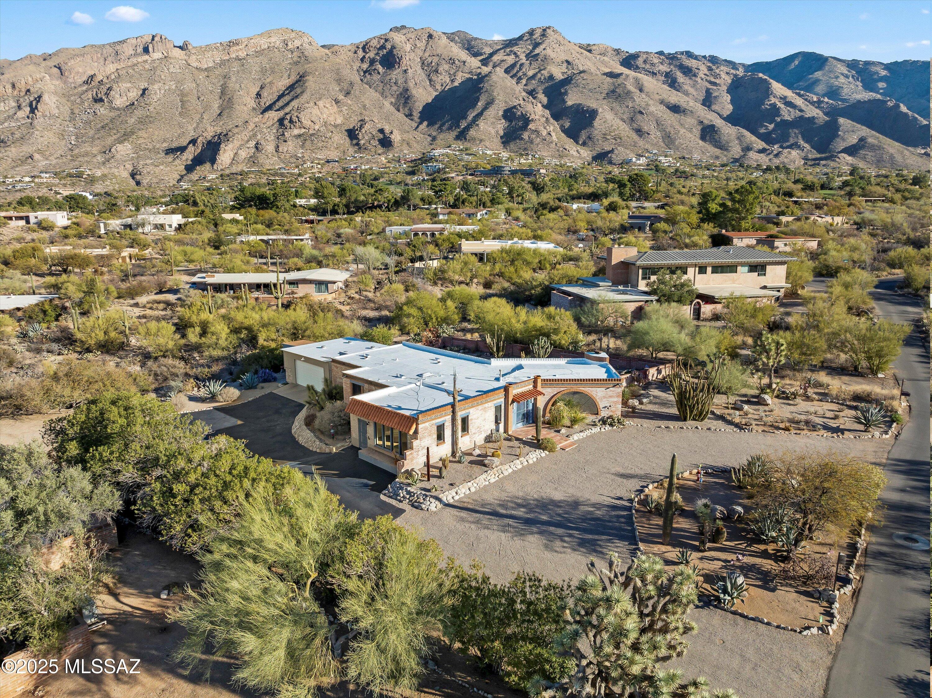 N Camino De Santa Valera, Tucson, AZ 85718