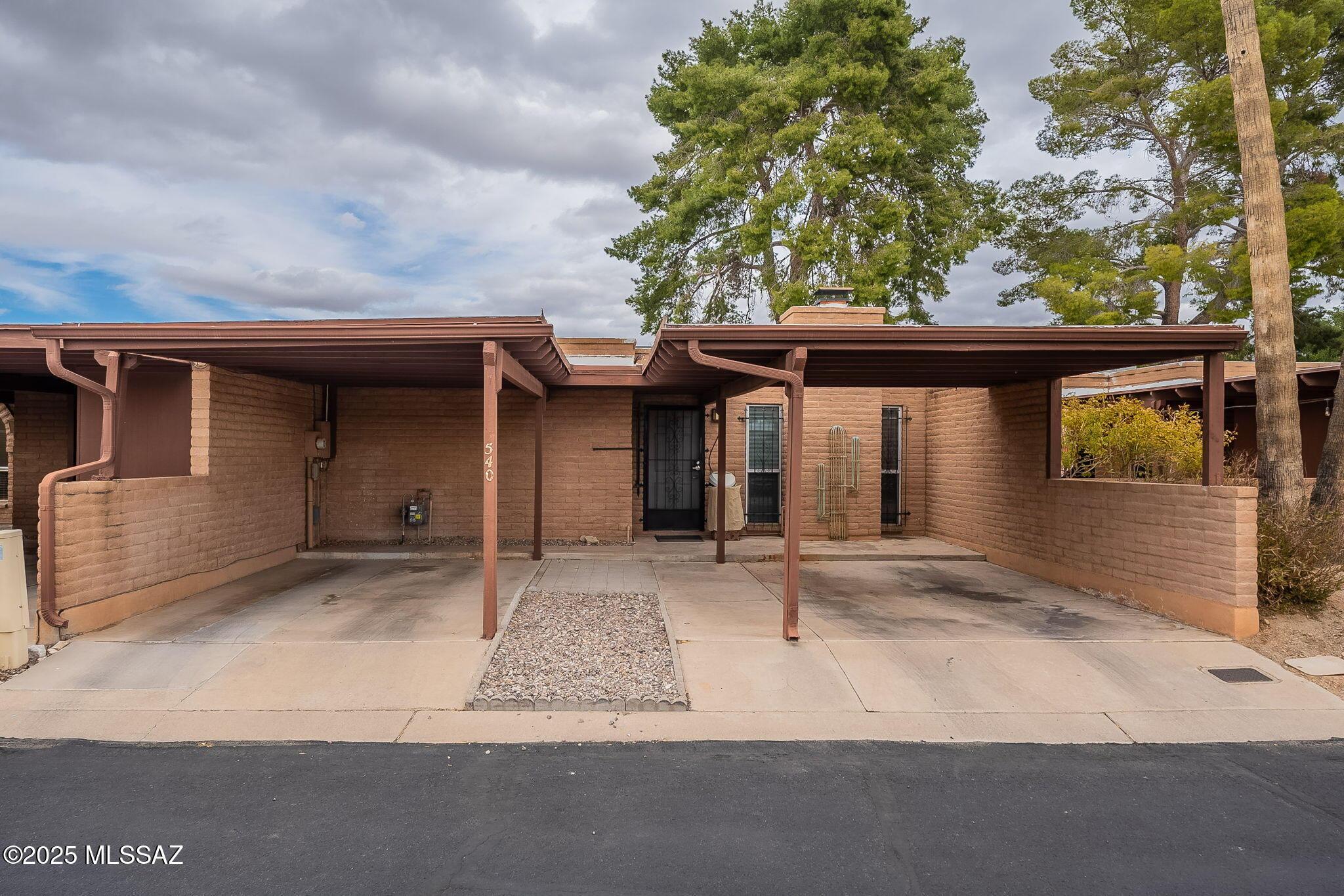 W Calle Lindero, Tucson, AZ 85704