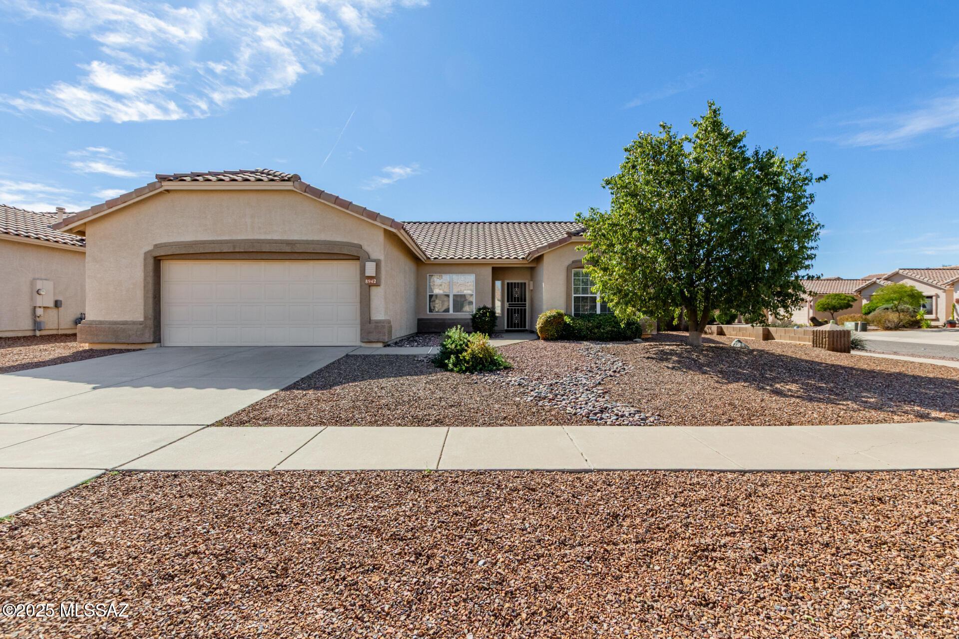 N Upper Bluffs Dr, Tucson, AZ 85742