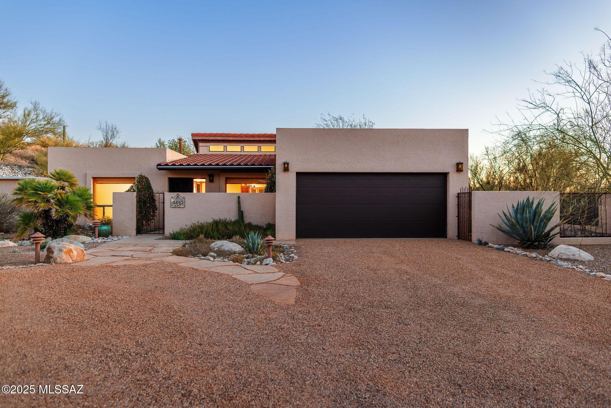 N Camino Gacela, Tucson, AZ 85718