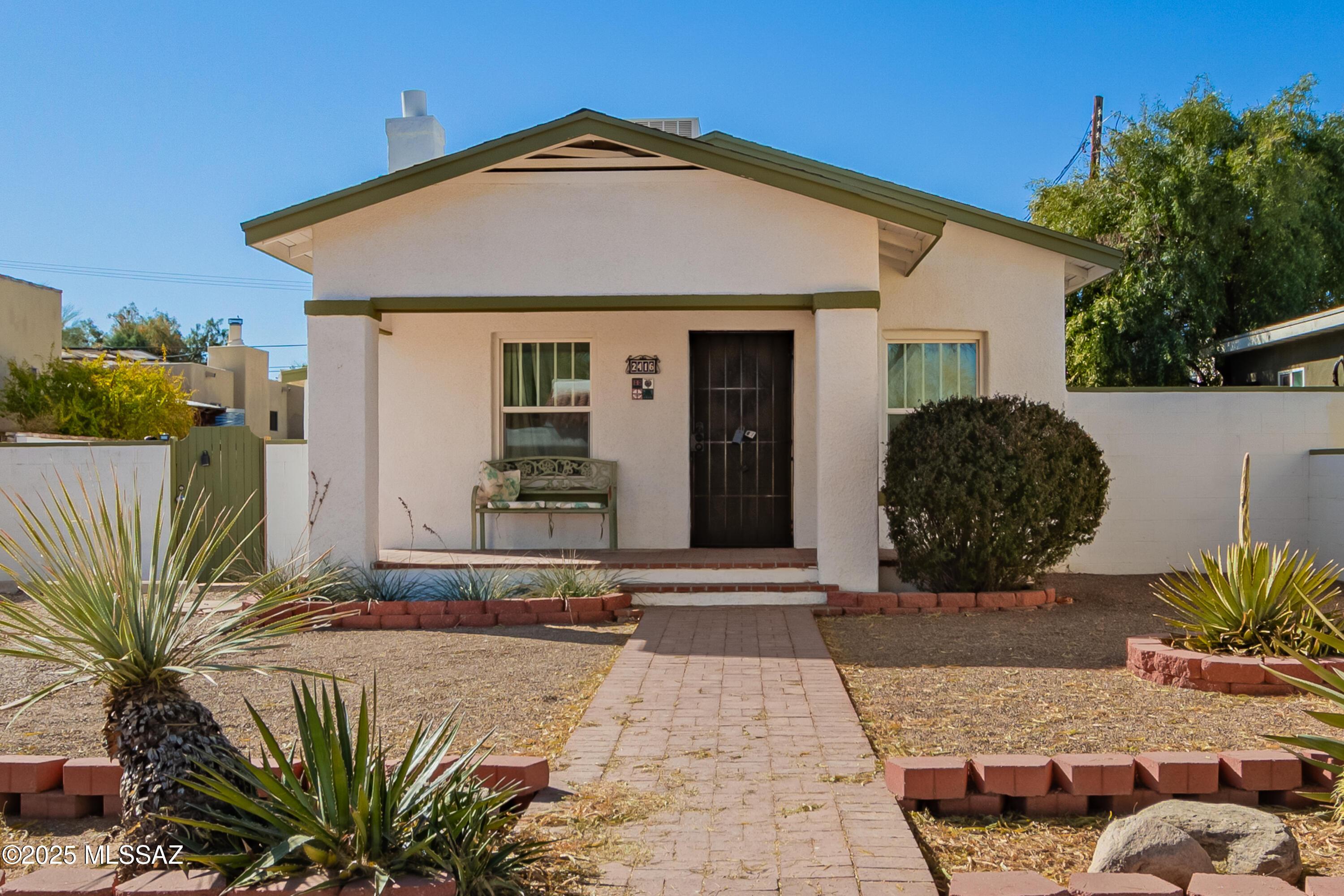 E Mabel St, Tucson, AZ 85719