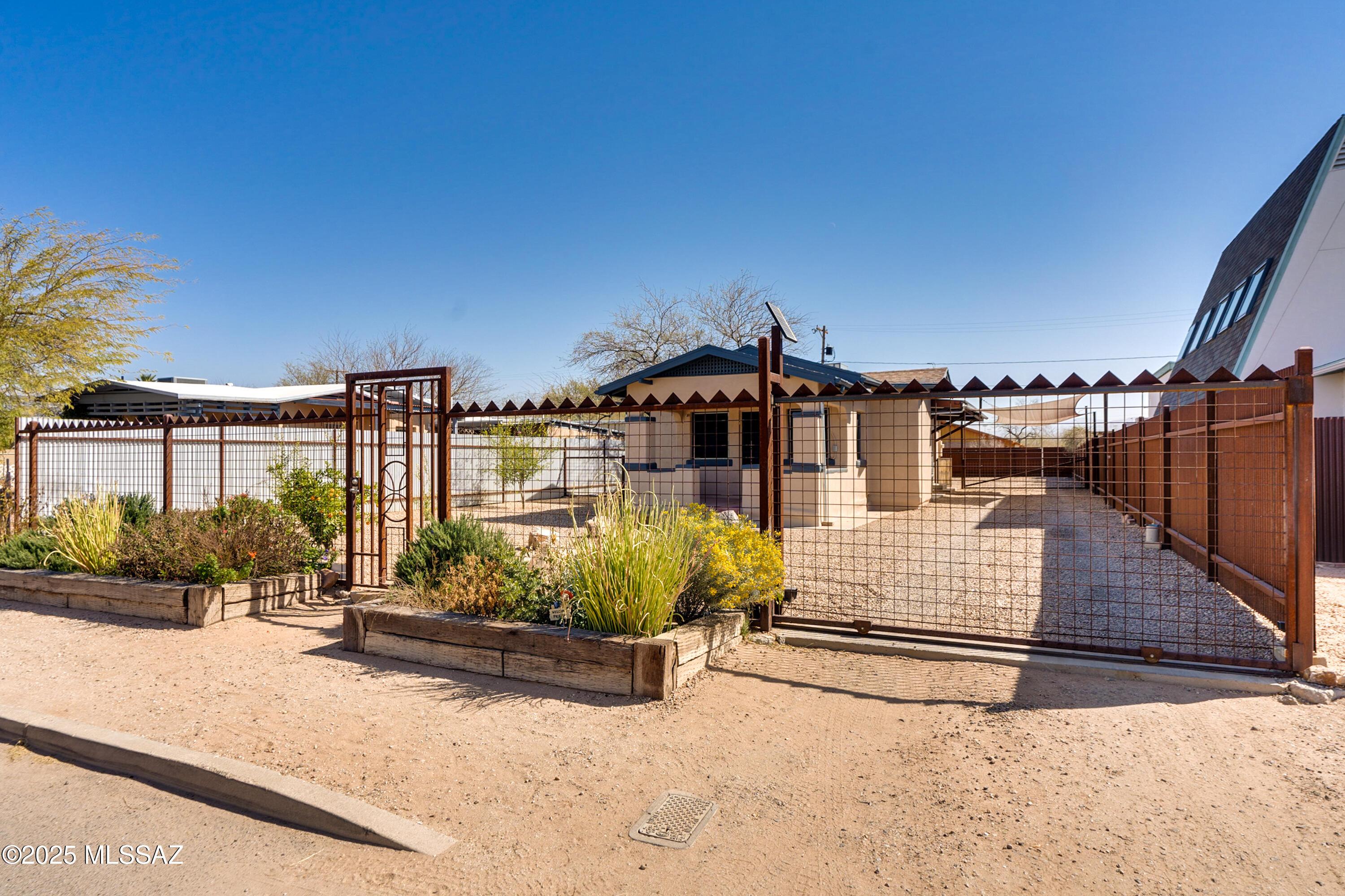 S Star Ave, Tucson, AZ 85719