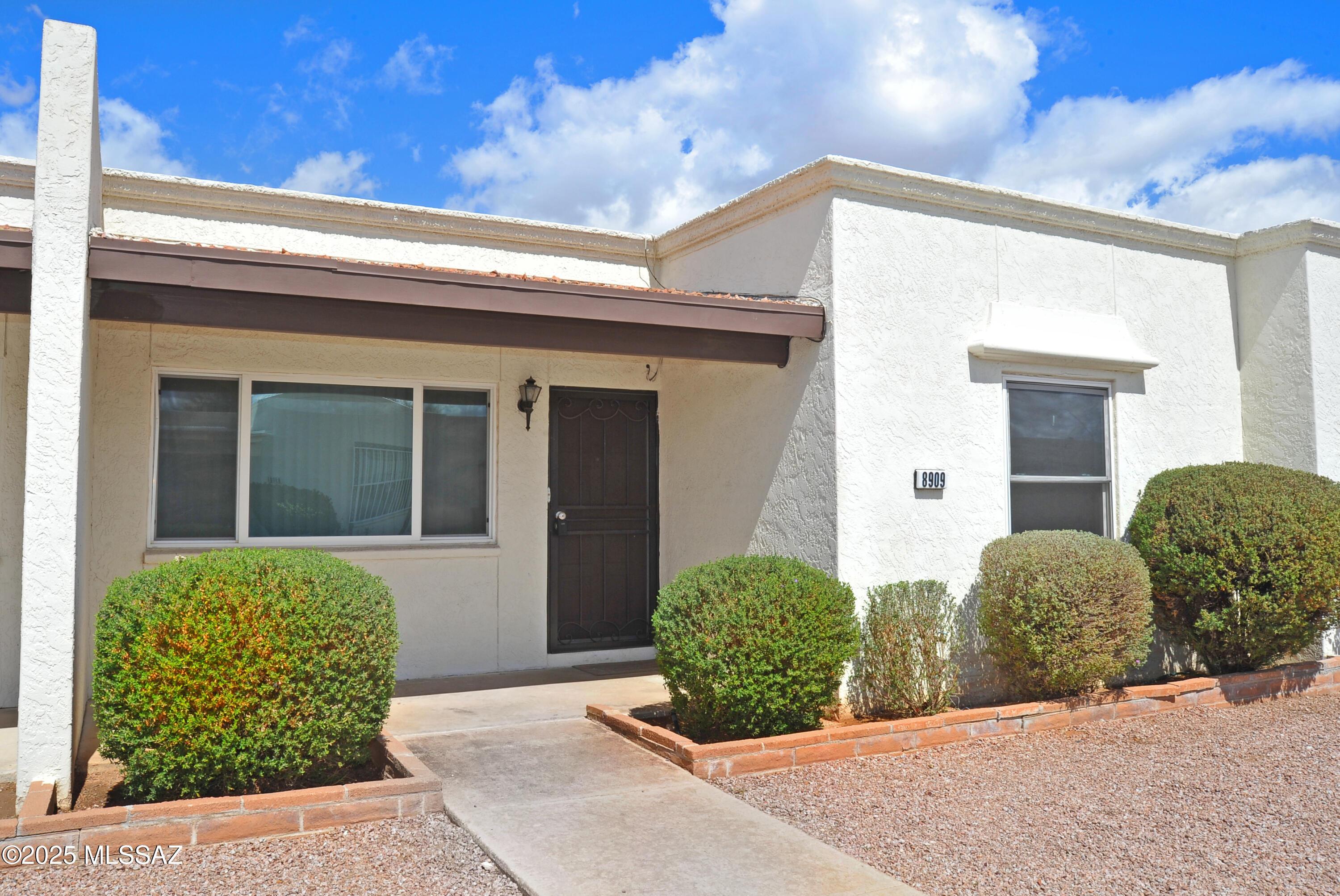 E Palms Park Dr, Tucson, AZ 85715