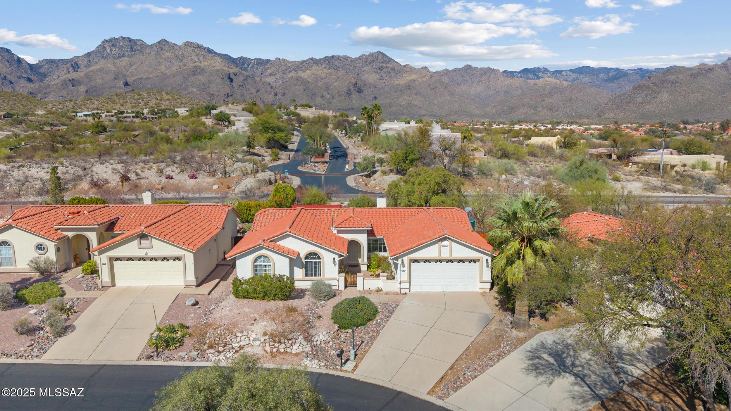 N Mayfair Cir, Tucson, AZ 85750
