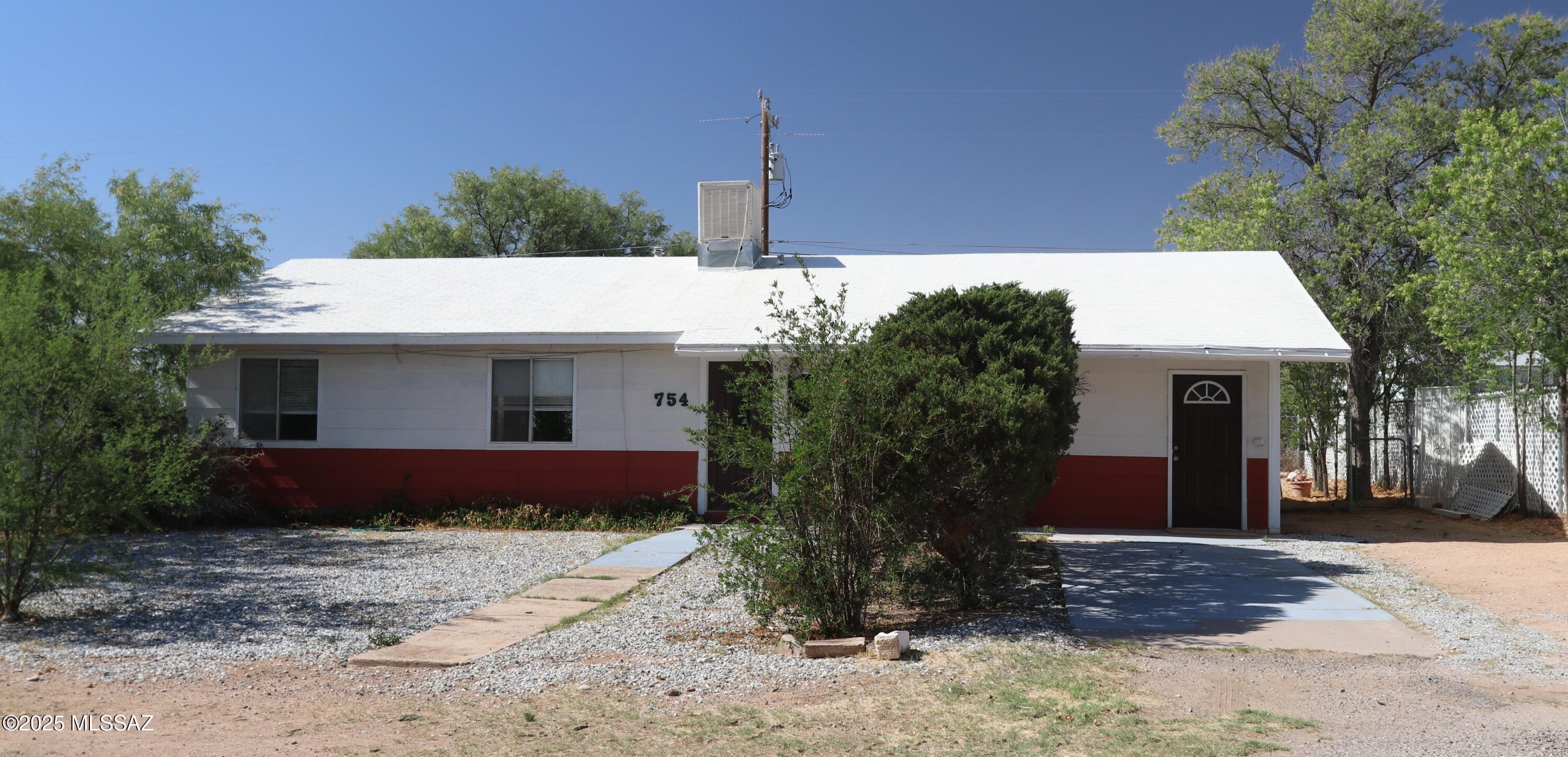 E Country Club Dr, Benson, AZ 85602
