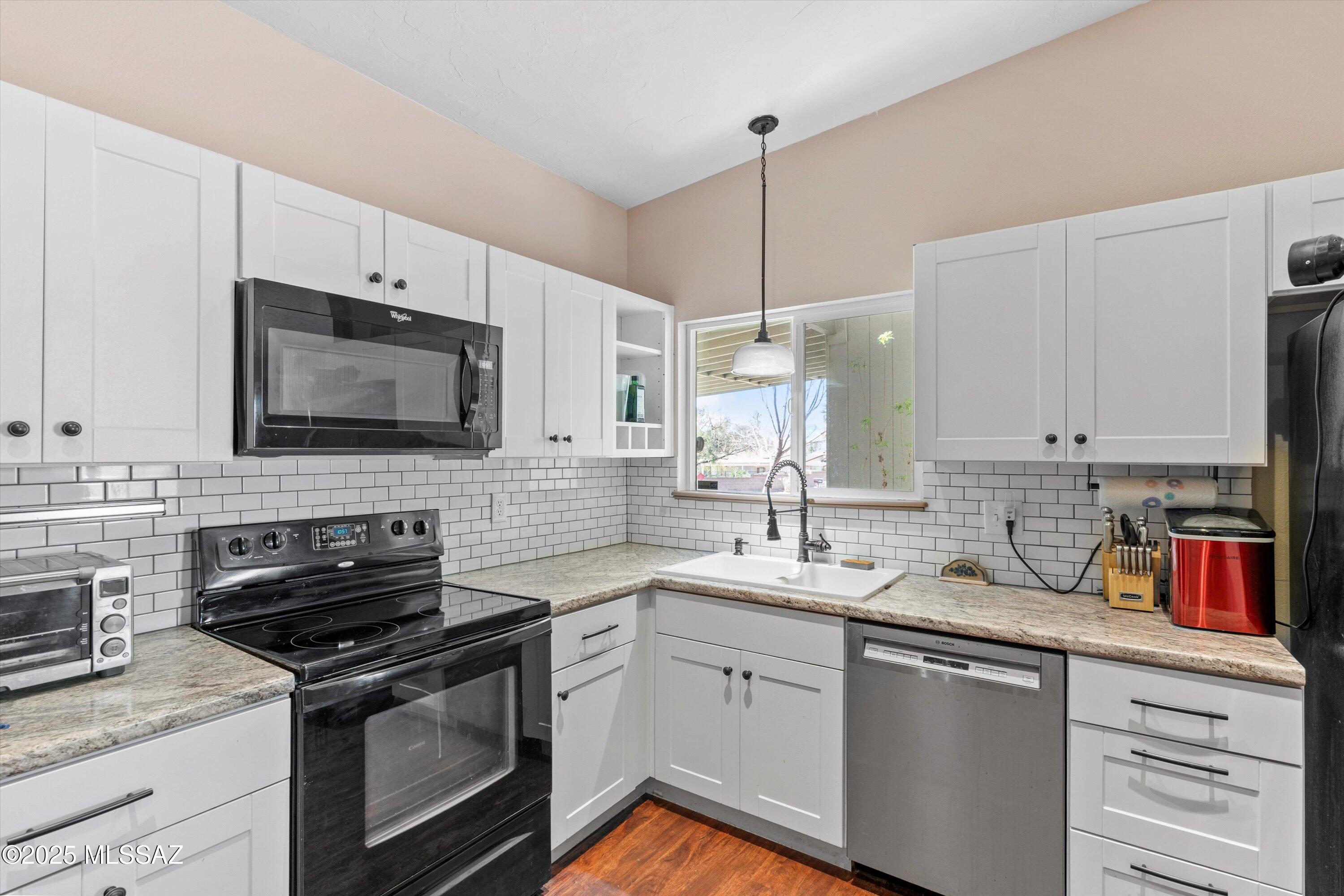 N Northpoint Dr, Tucson, AZ 85741