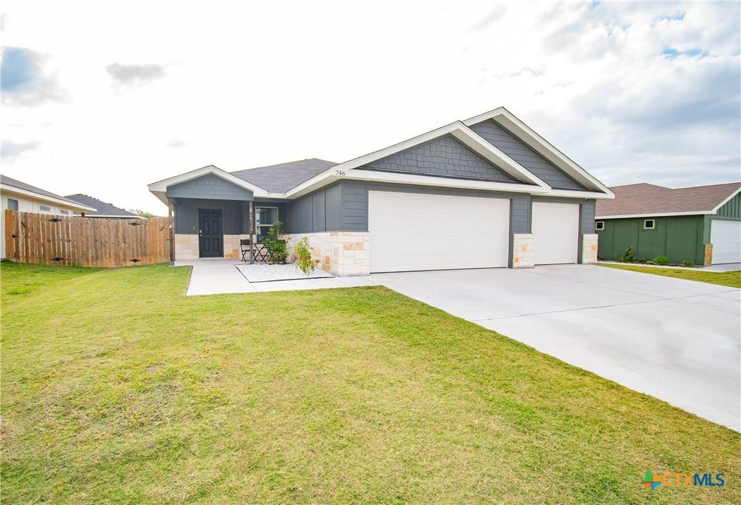 Freedom Cir, Nolanville, TX 76559