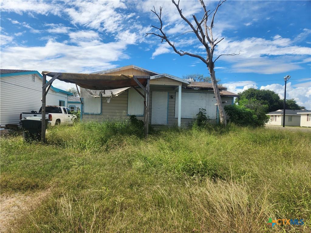 Rogerson Dr, Corpus Christi, TX 78415