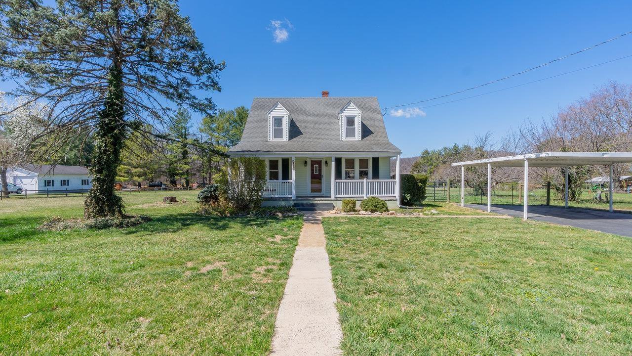 E Side Hwy, Grottoes, VA 24441