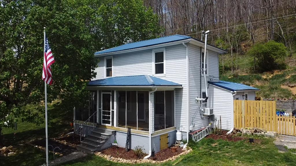 Abbs Valley Rd, Bluefield, VA 24605