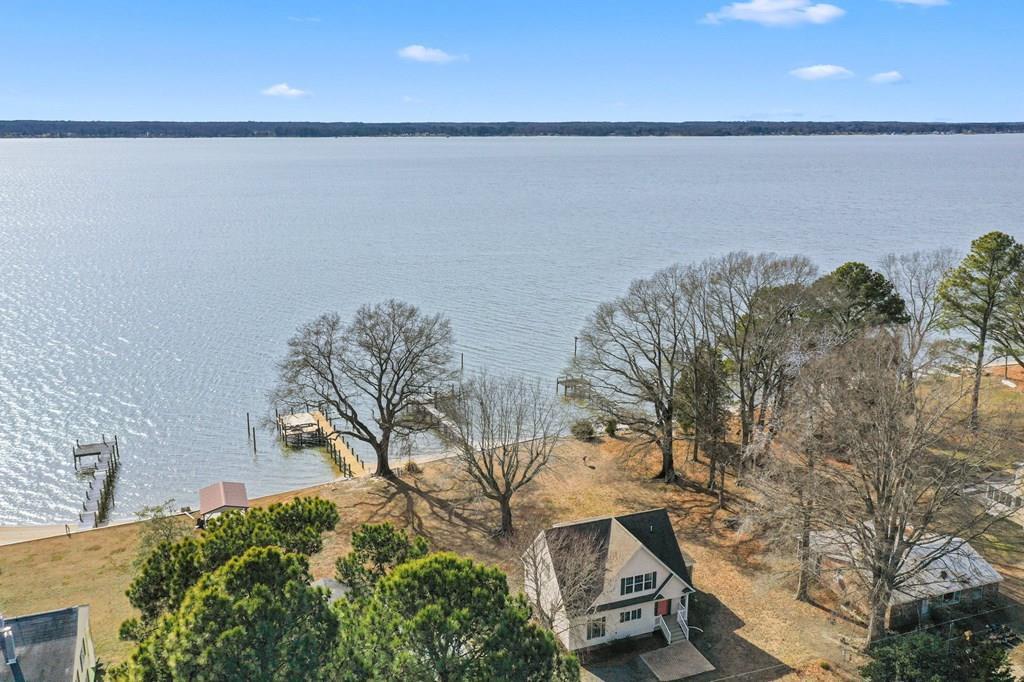 Headley Ln, Warsaw, VA 22572
