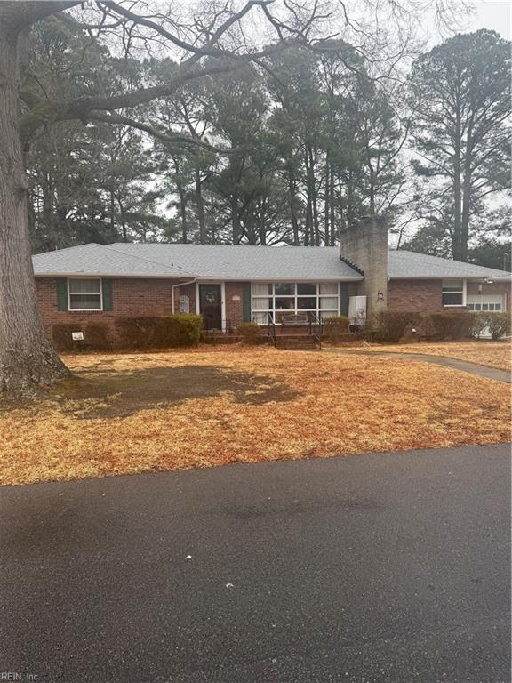 Amherst Dr, Portsmouth, VA 23703