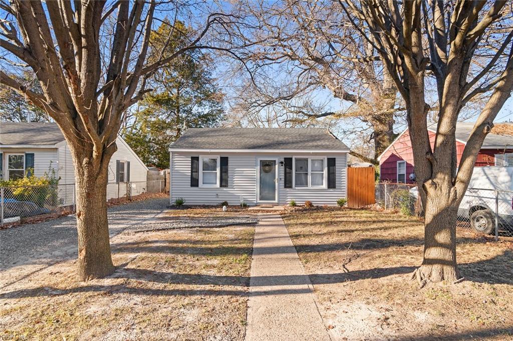 Long Green Ln, Hampton, VA 23663