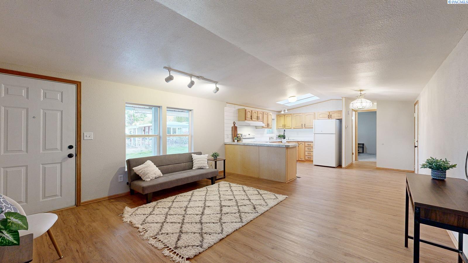 W Windy Ln, Benton City, WA 99320