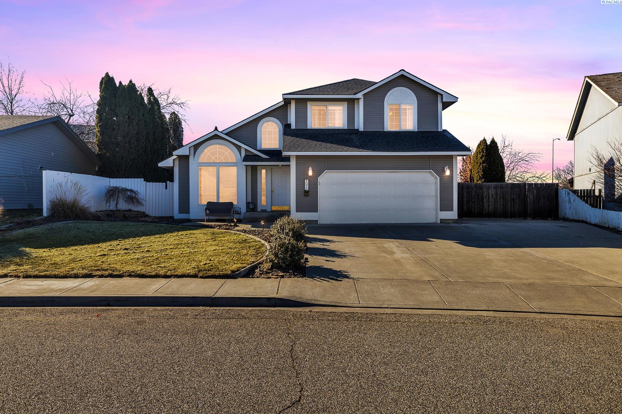 W Deschutes Ave, Kennewick, WA 99336