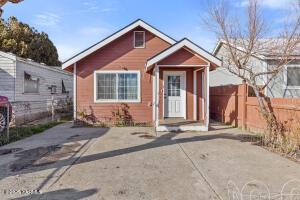 1/2 E B St, Wapato, WA 98951