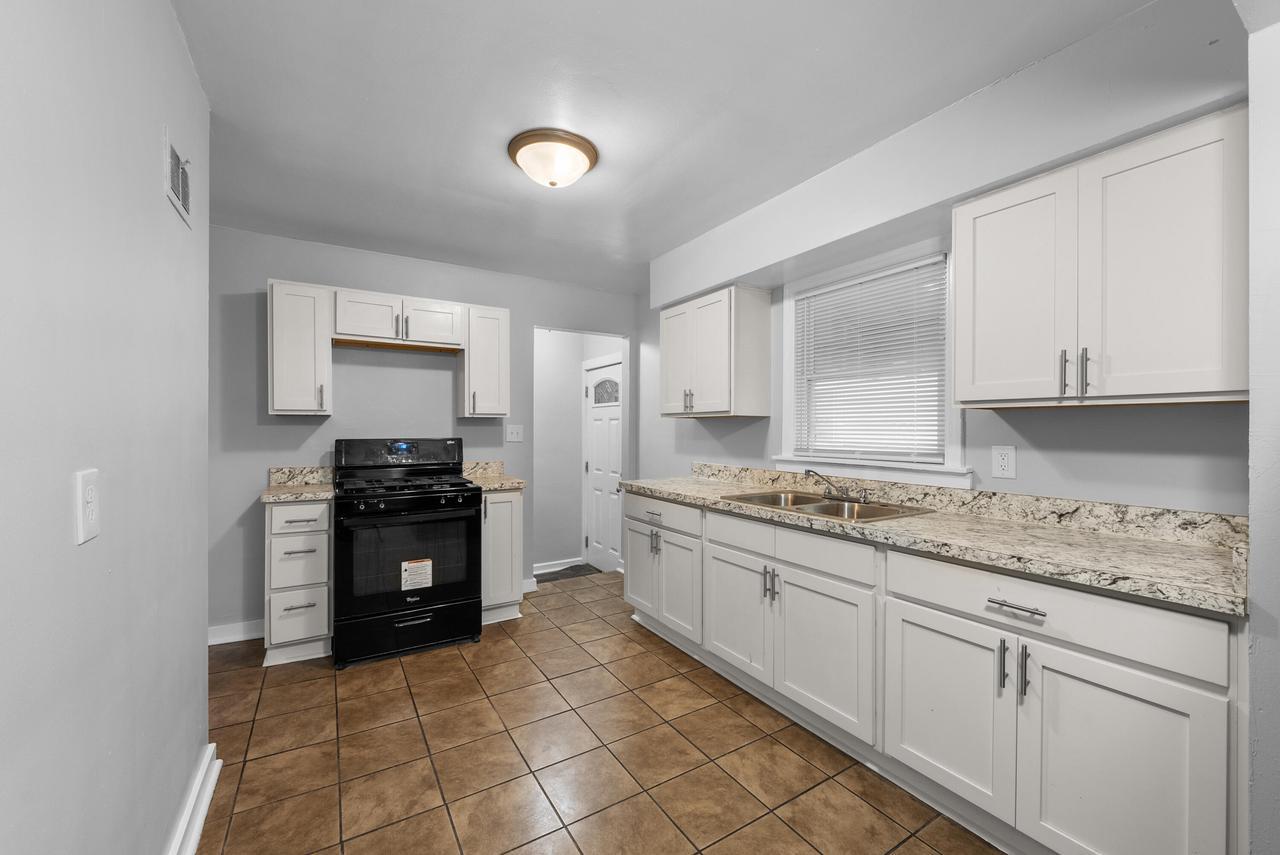 W Leon Ter, Milwaukee, WI 53216
