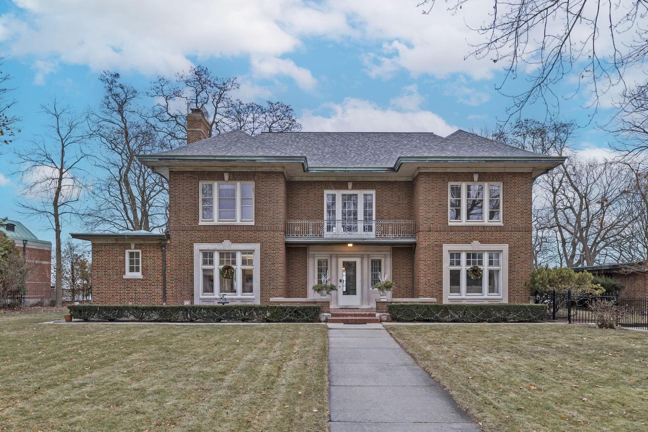 N Lake Dr, Milwaukee, WI 53211
