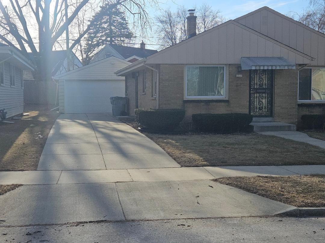 W Medford Ave, Milwaukee, WI 53218