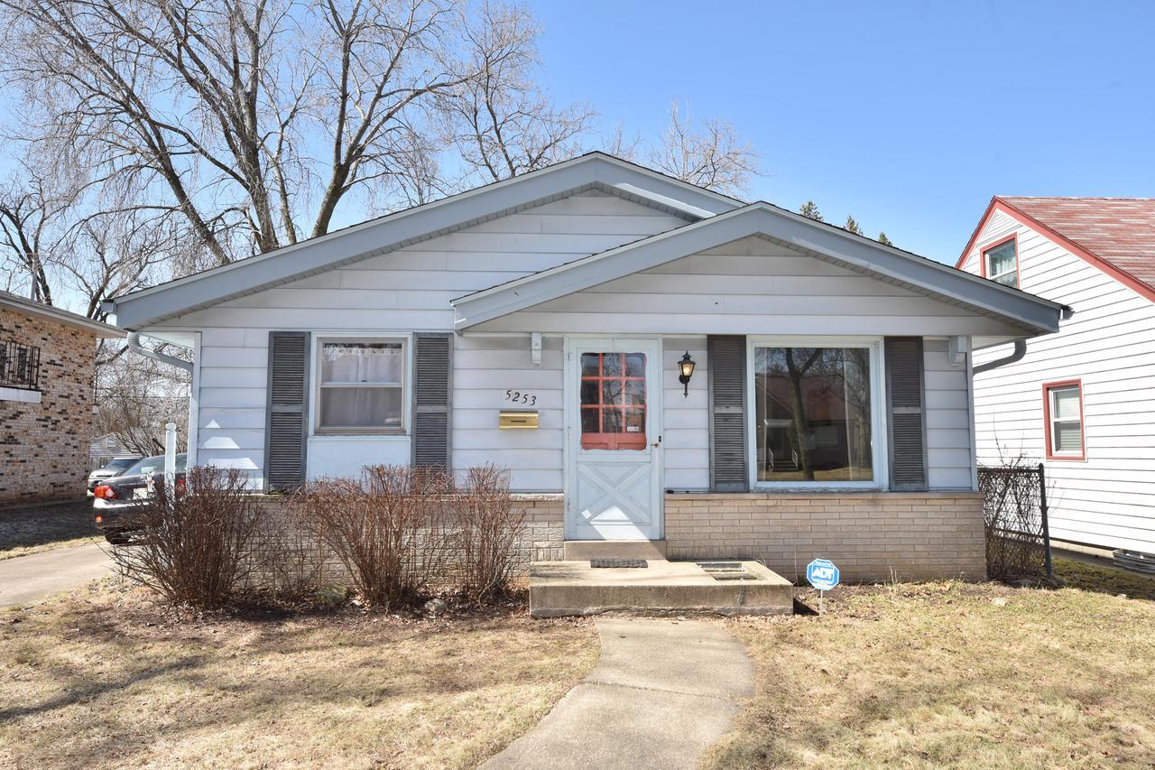 N 55th St, Milwaukee, WI 53218