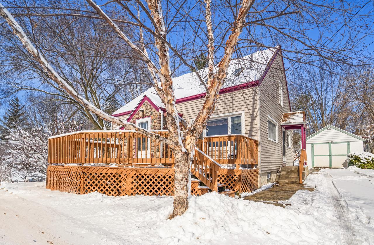 Madison Ave, Cascade, WI 53011