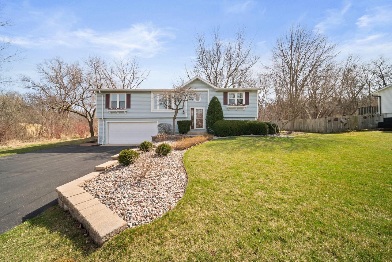 Chapel Ave, Twin Lakes, WI 53181