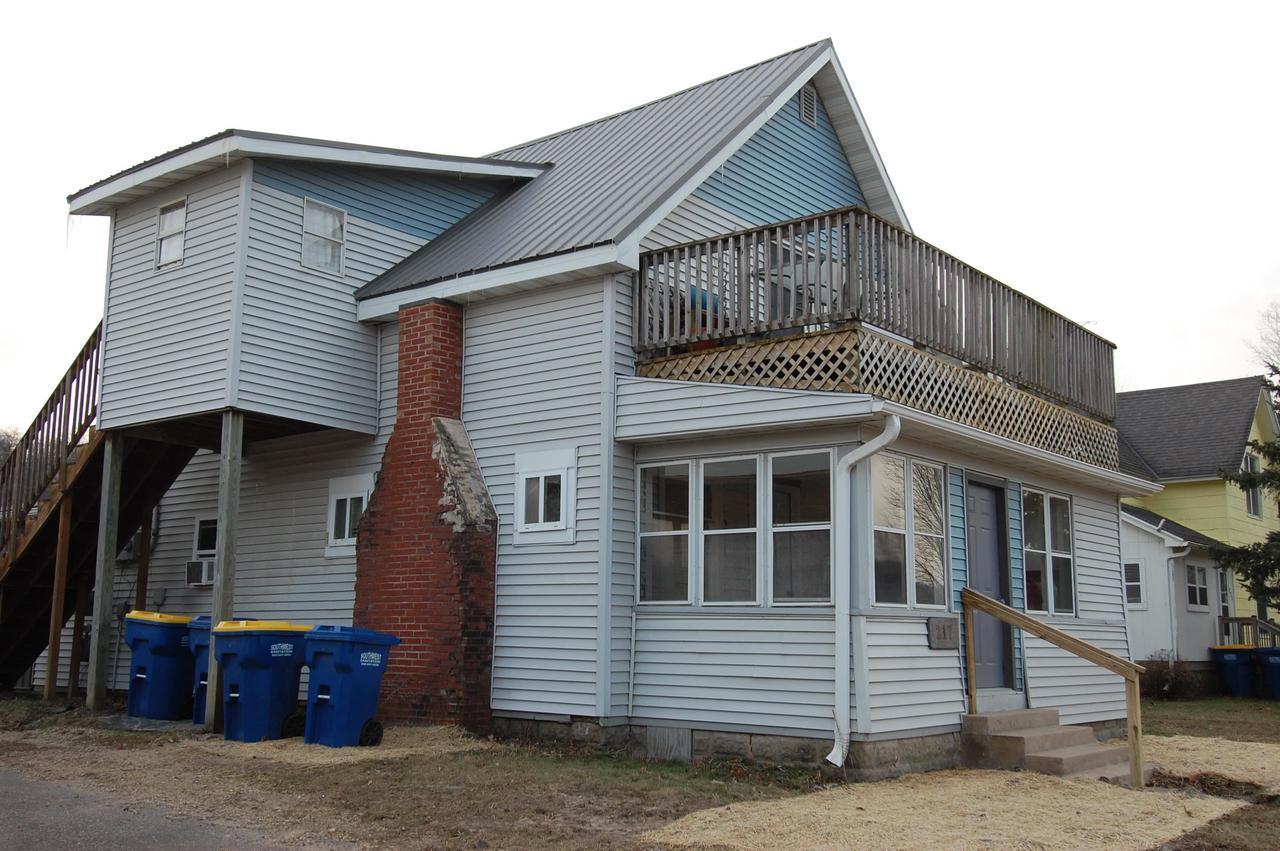 W Commercial St, Viola, WI 54664