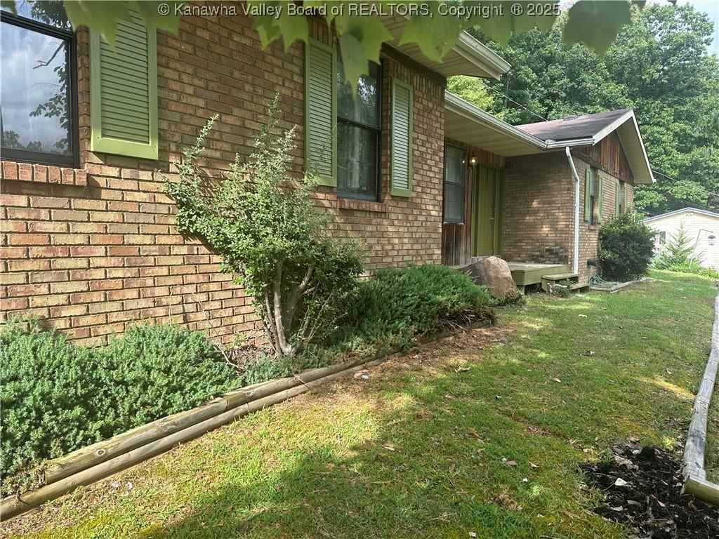 Woodland Dr, Madison, WV 25130